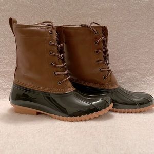 Womens Tan/Brown Duck Boots